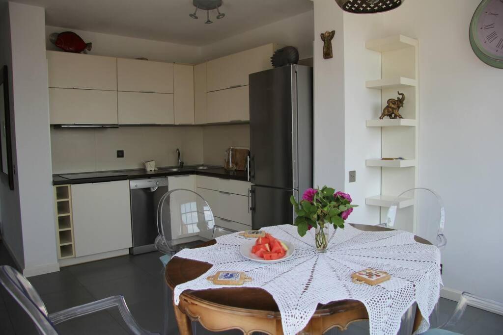 Chata Rybacka W Orlowie / Apartament 格丁尼亚 外观 照片
